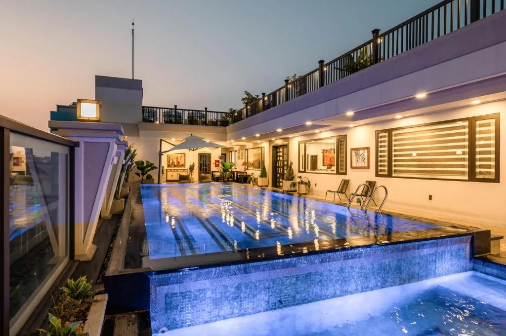 Image 1 of Elegant 4BR penthouse with pool in Thao Dien by Raymond Holm