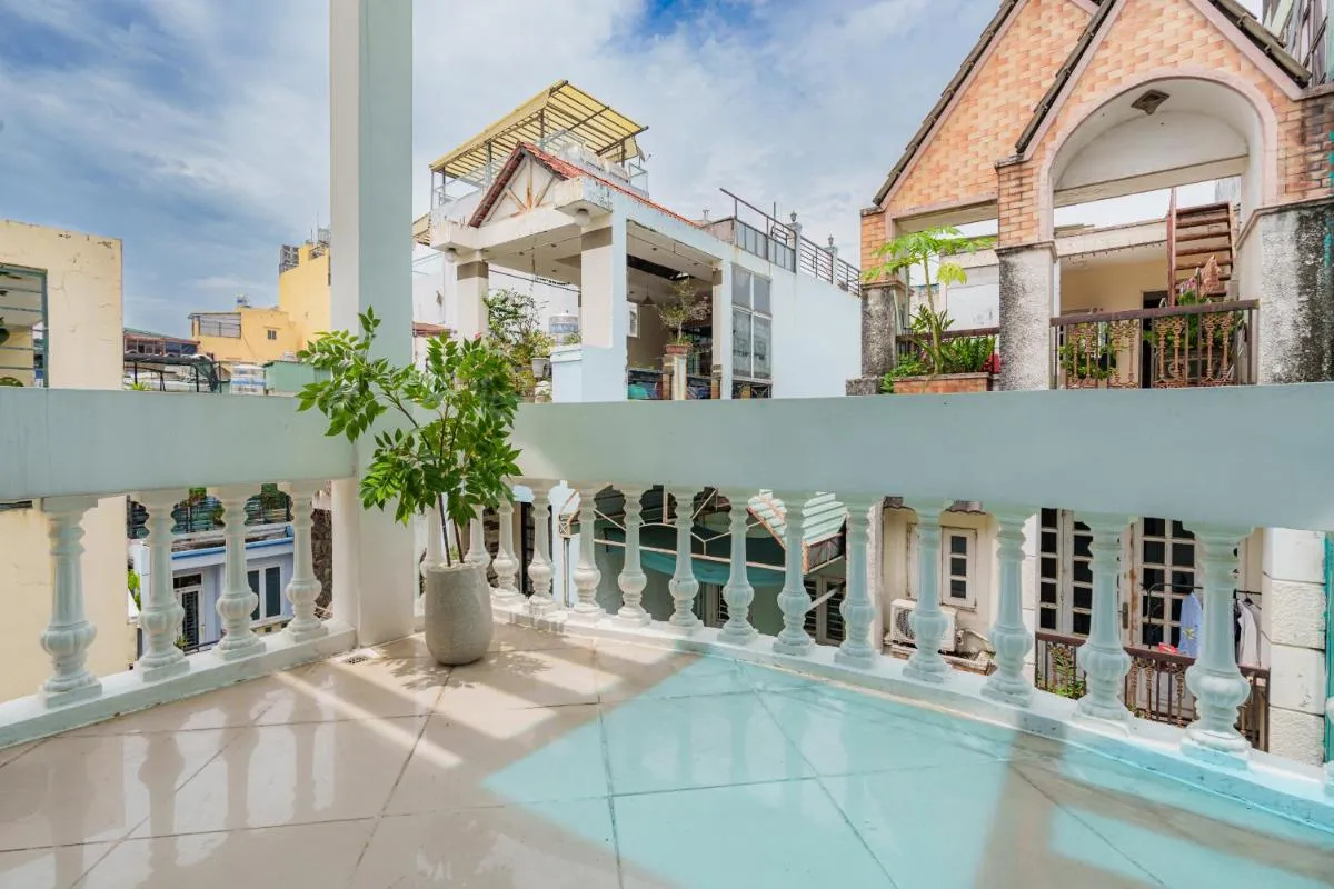 Image 4 of Entire 6BRs house in Saigon Centre by Gon De Home