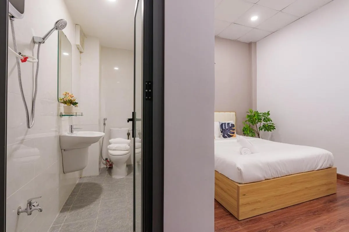 Image 3 of Entire 6BRs house in Saigon Centre by Gon De Home