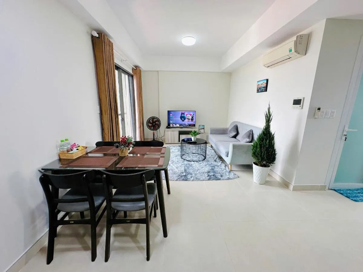 Image 2 of HHomes – 2 Bedroom River View & Pool GYM BBQ at Masteri Thao Dien