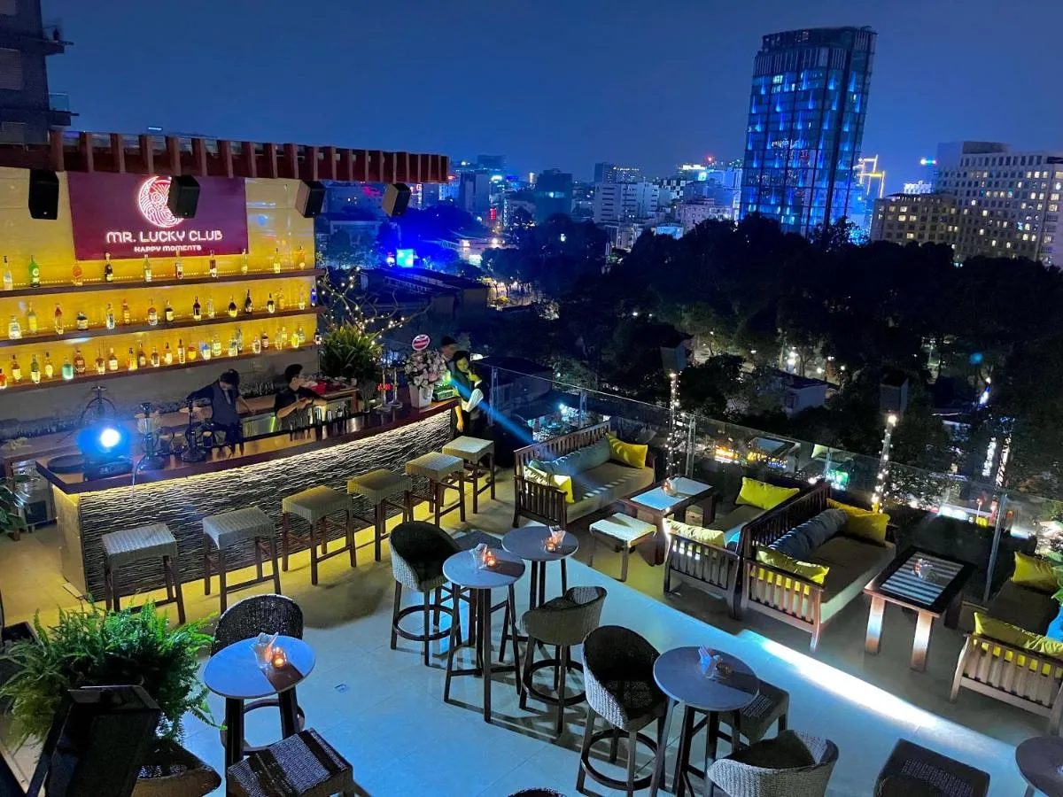 Image 3 of Happy Life Grand Hotel & Rooftop Skybar