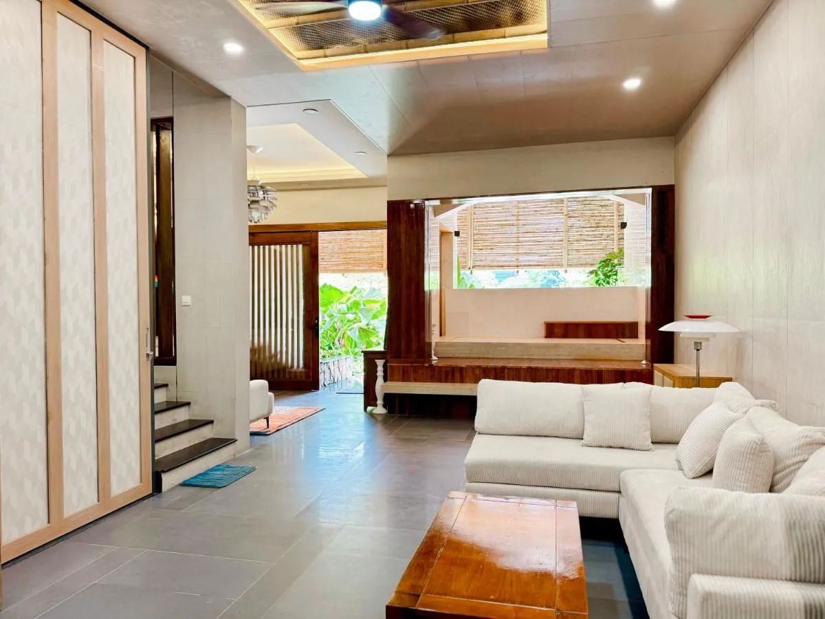Image 3 of Lakeview Park Villas – Every Duplex with Private Pool
