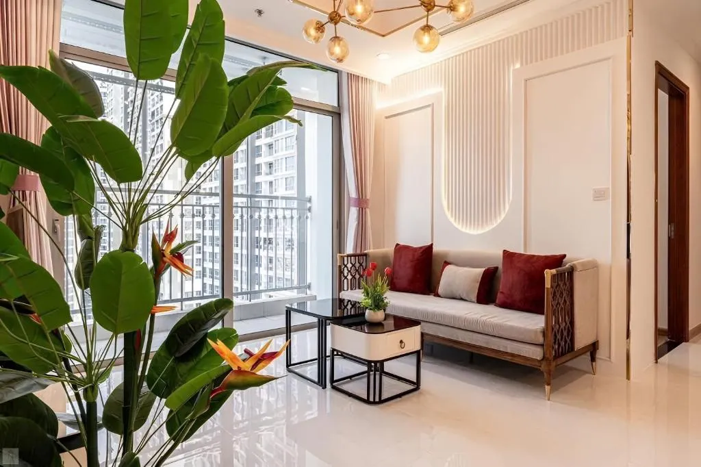 Image 1 of Landmark SkyView Premium Suite