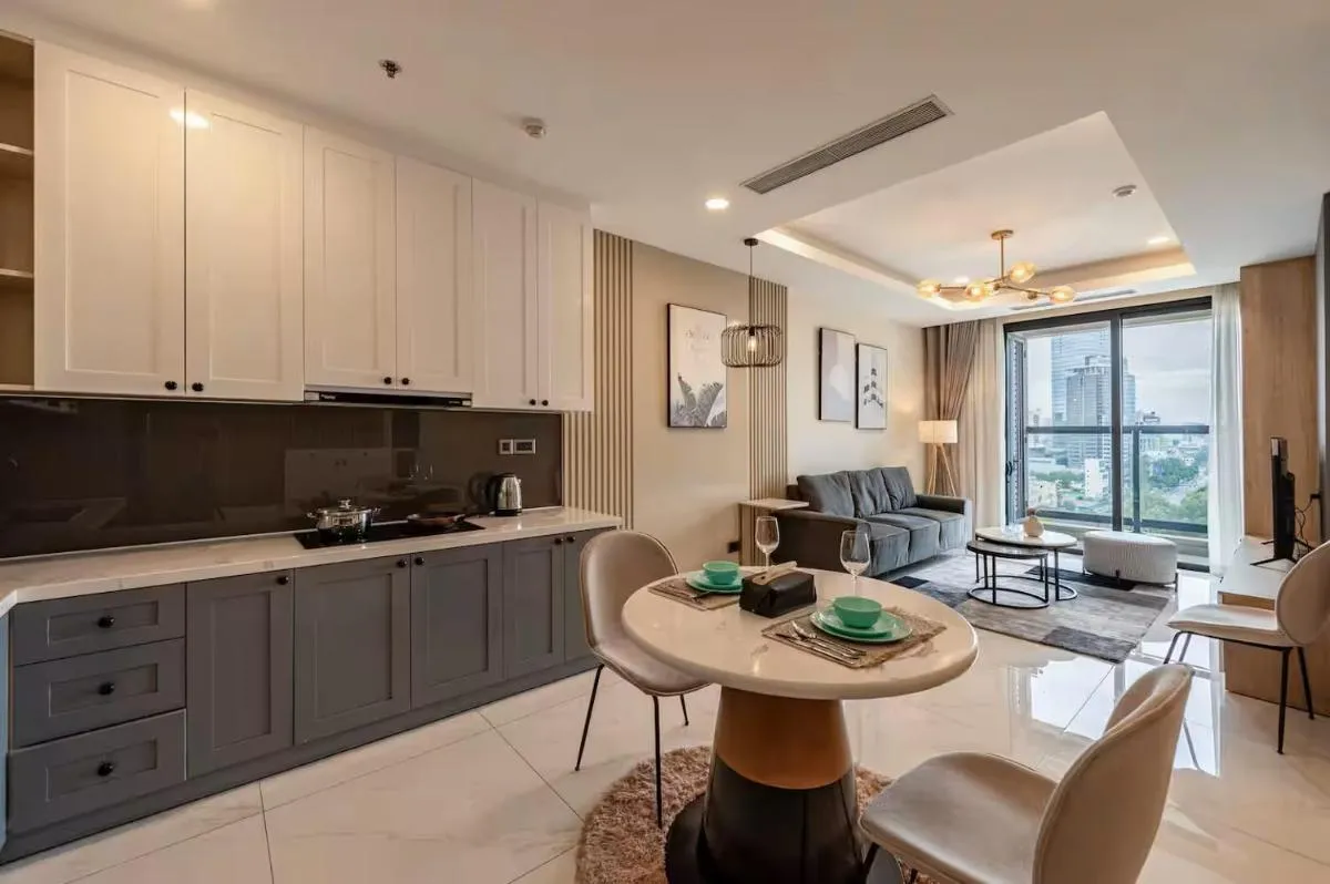 Image 4 of Madison Luxe Apartments City Central