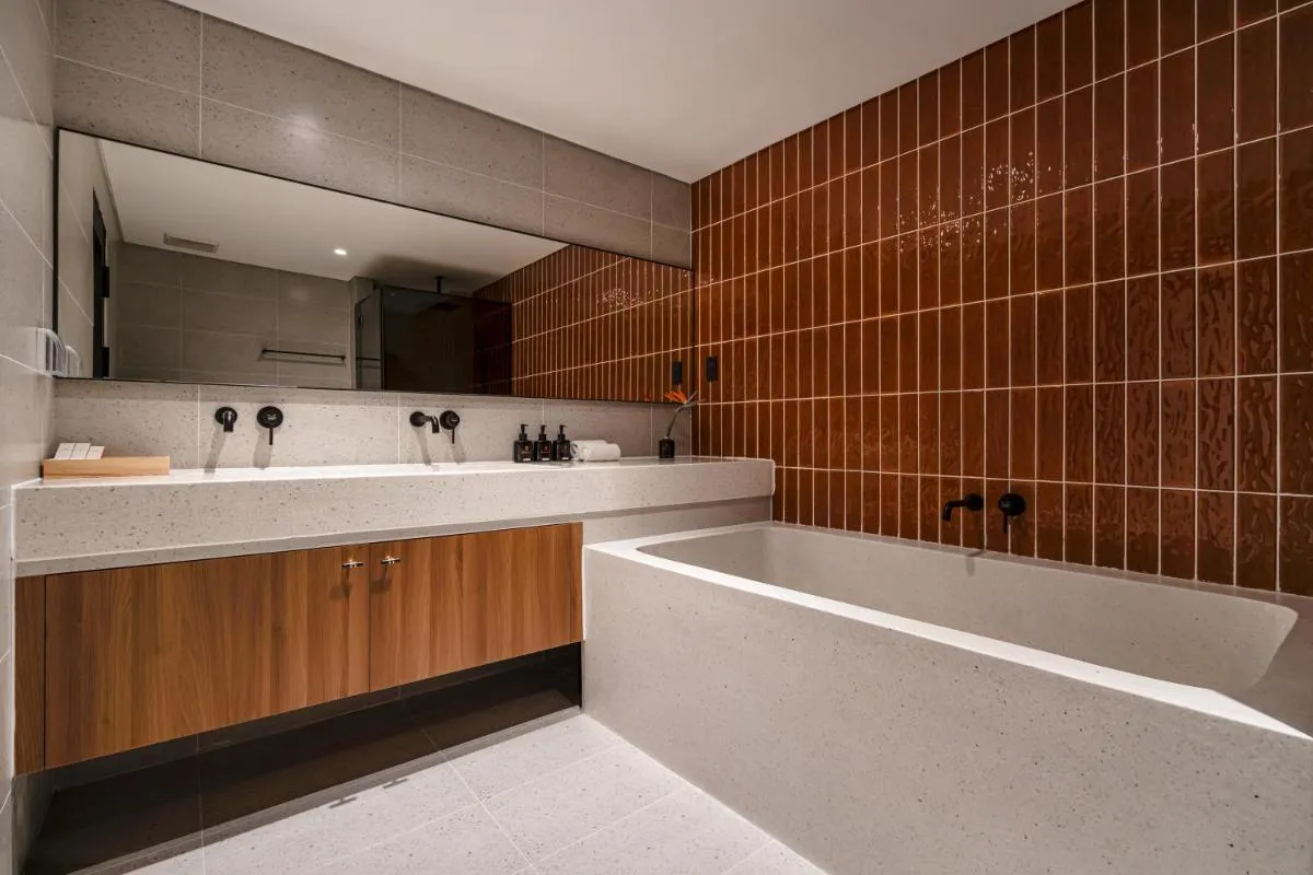 Image 3 of Metrolux City Contemporary Hotel