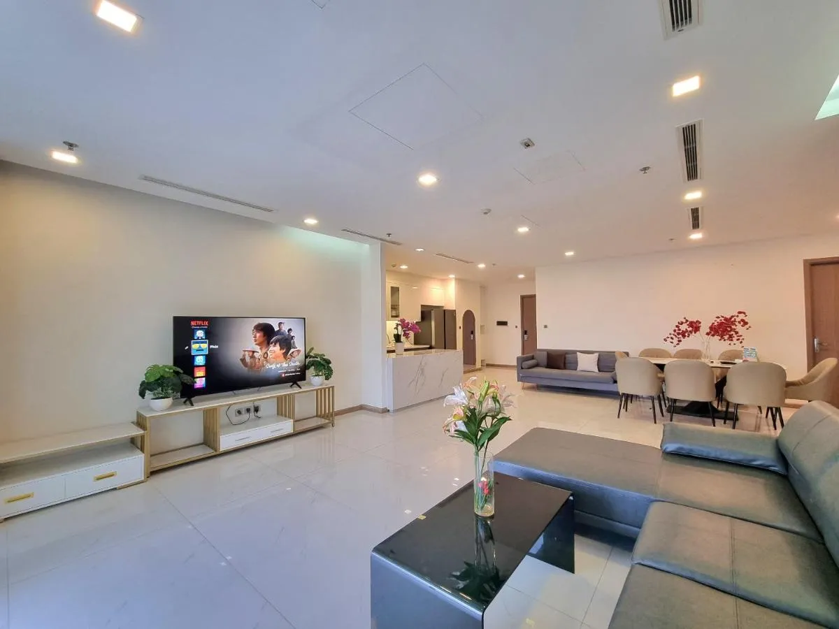 Image 5 of Premium Vinhomes Landmark Apartment
