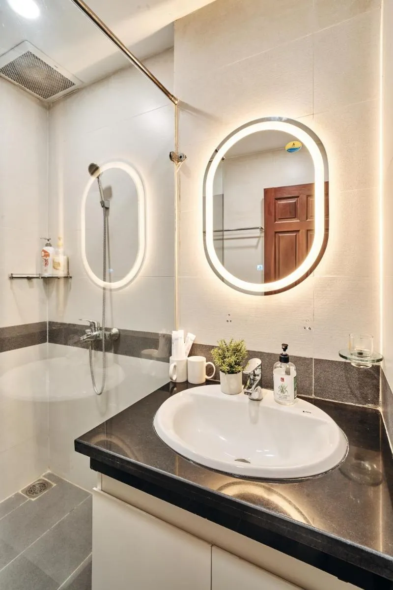 Image 5 of S Lux Apartment 5 mins walking in central
