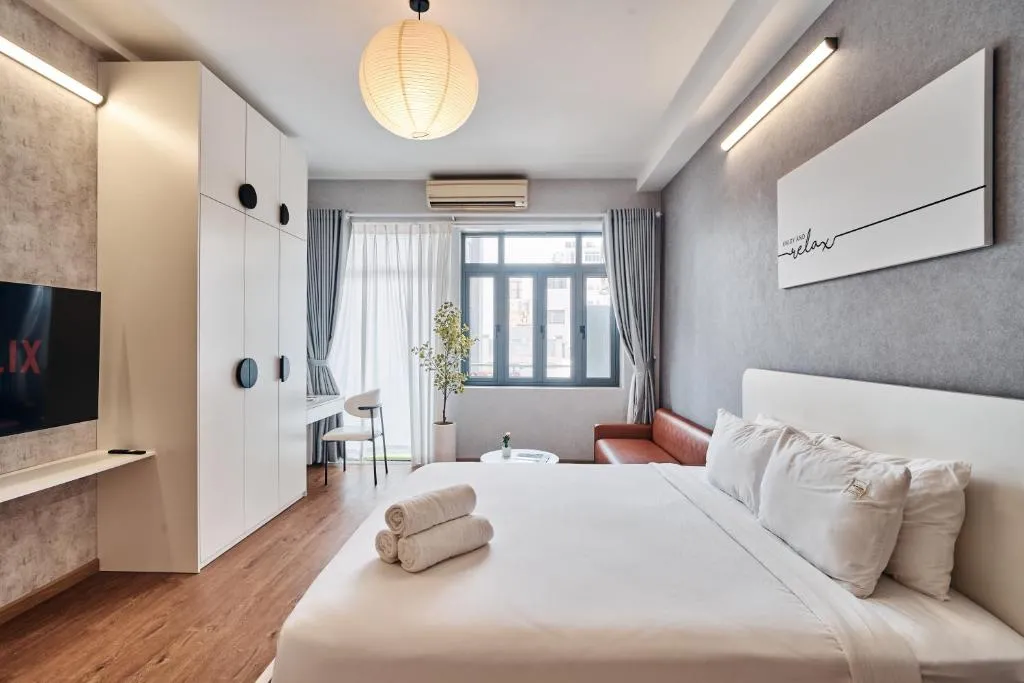 Image 1 of S Lux Apartment 5 mins walking in central