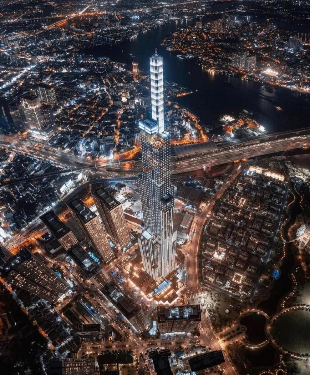 Image 4 of Saigon Riverside Landmark 81 Center Suite