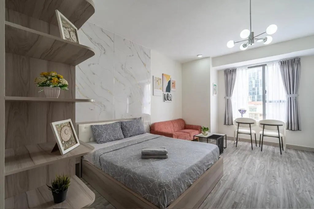 Image 1 of Studio-Modern Stylist-Hana Apart