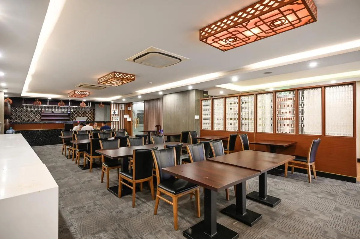Image 4 of Sunshine Airport Hotel