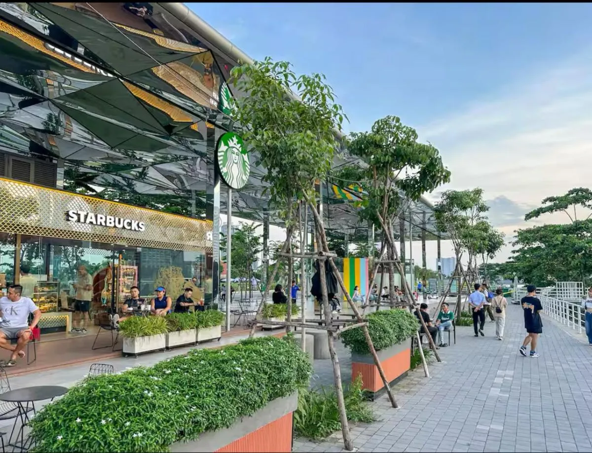 Image 4 of THE METROPOLE Apartment Complex OPERA-GALLERIA-CREST
