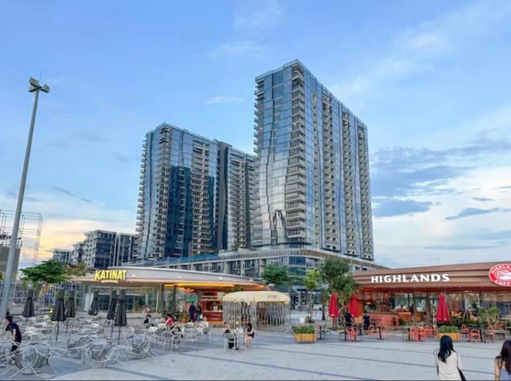 Image 1 of THE METROPOLE Apartment Complex OPERA-GALLERIA-CREST