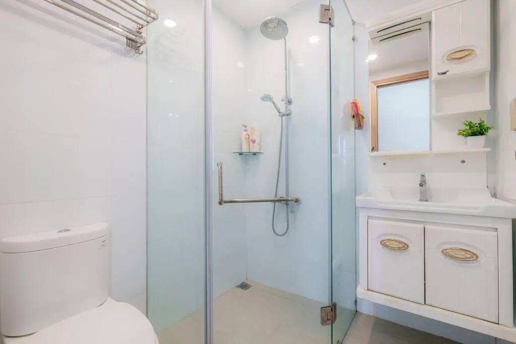 Image 3 of The Botanica – Apartment near Airport – Luxury