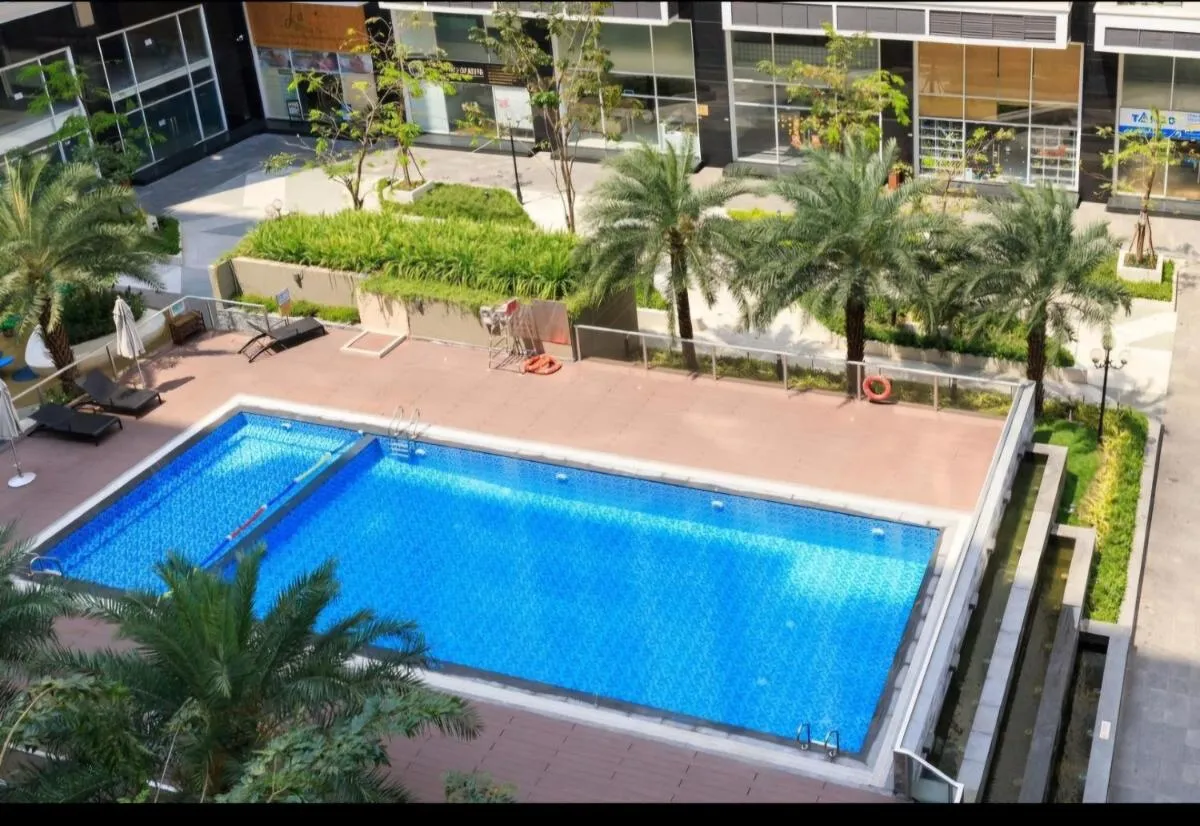 Image 3 of Thuỷ Sky1