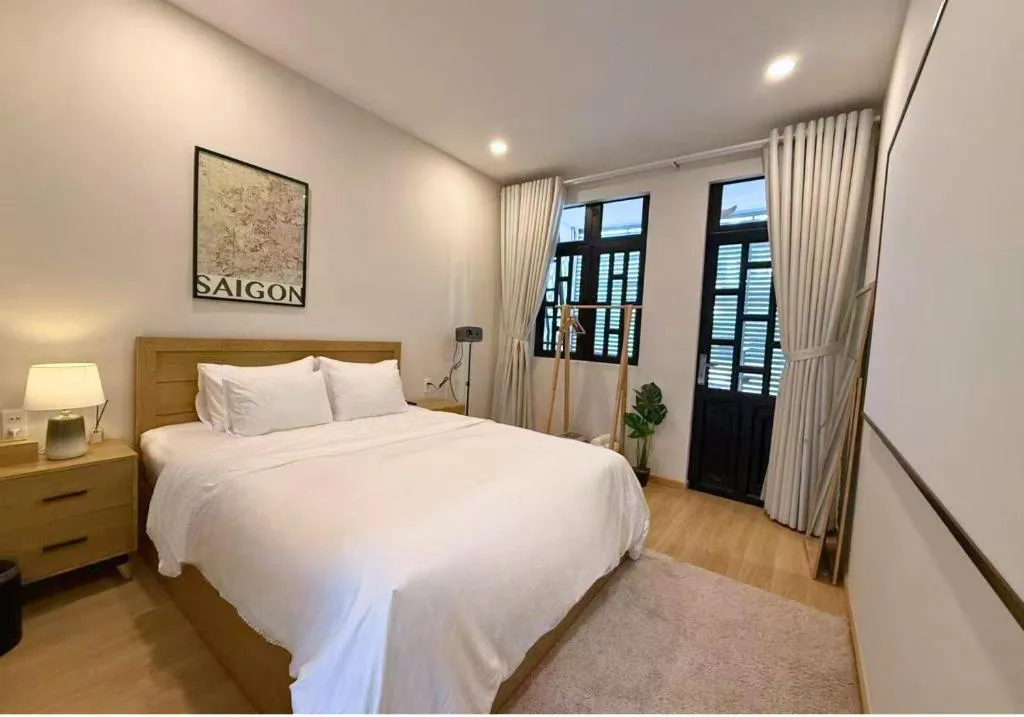 Image 1 of Tranquil City Center Wabi Sabi 3BR Townhouse in D1