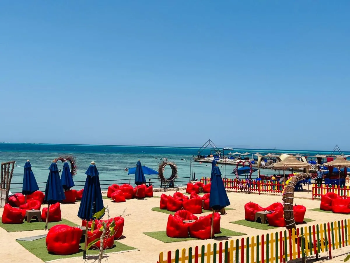 Image 2 of A1 Deluxe Apartments