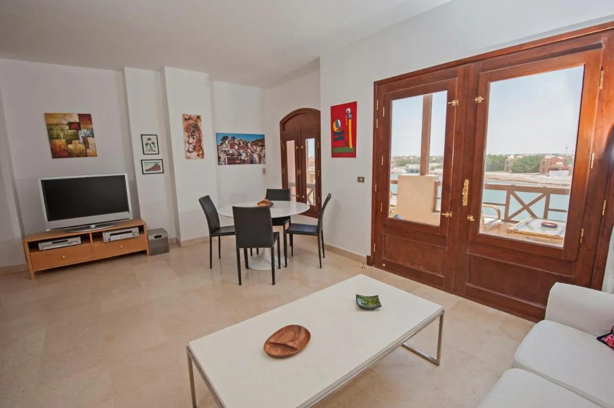 Image 5 of Apartment Overlooking Pool & Lagoon for Rent in Sabina El Gouna Egypt