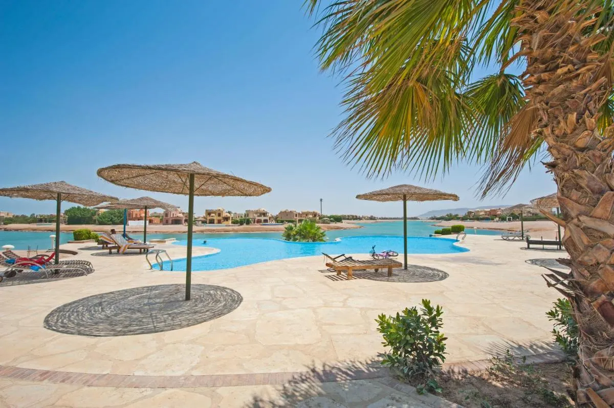 Image 2 of Apartment Overlooking Pool & Lagoon for Rent in Sabina El Gouna Egypt