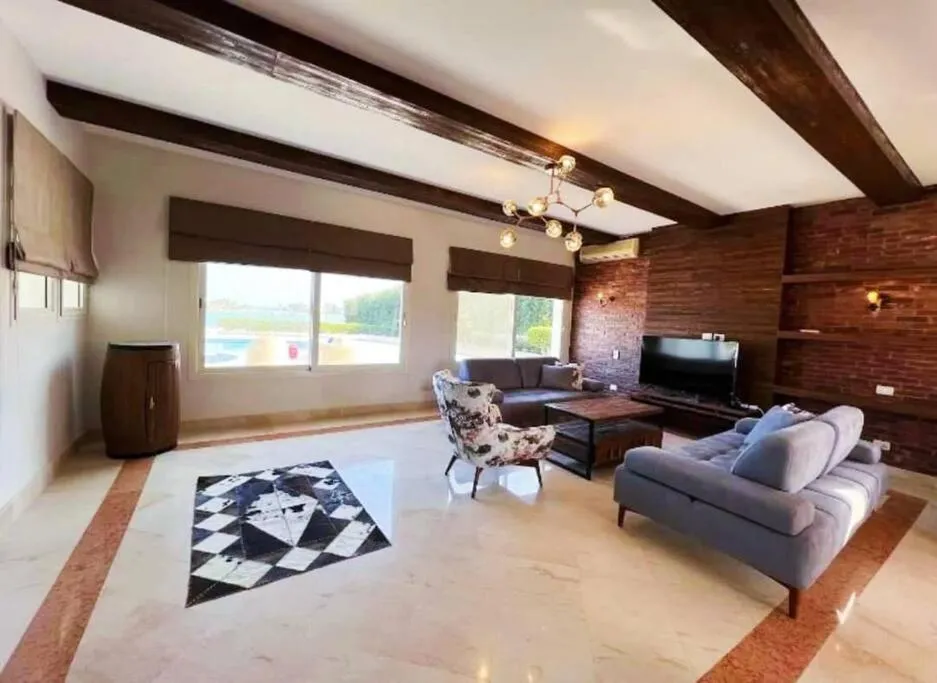 Image 5 of Beautiful 4 Bedrooms Villa With Private Heated Pool