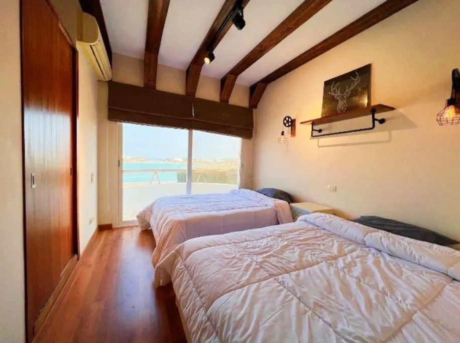 Image 1 of Beautiful 4 Bedrooms Villa With Private Heated Pool