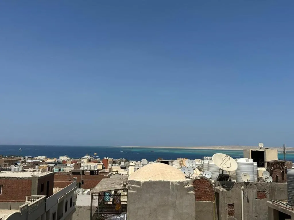 Image 1 of Best skylen