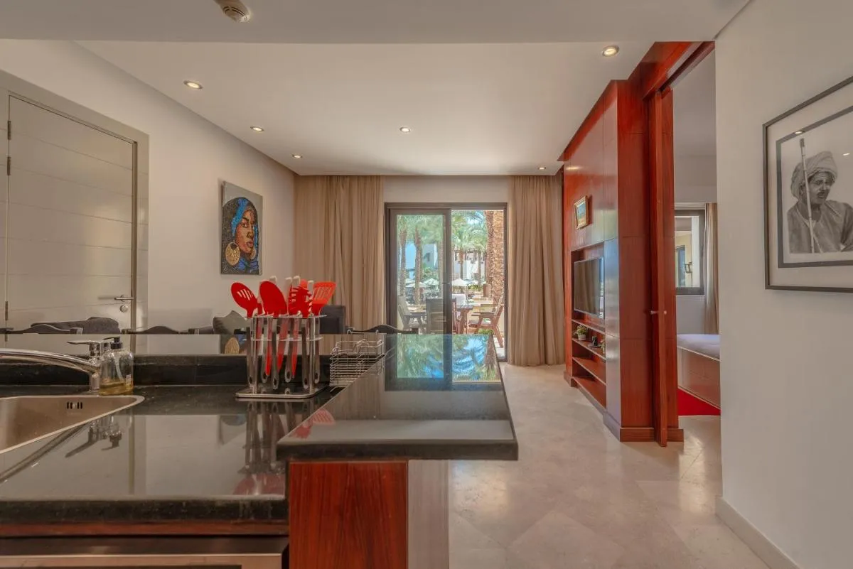 Image 4 of Classy 1-Bedroom Apartment in Ancient Sands with Pool View