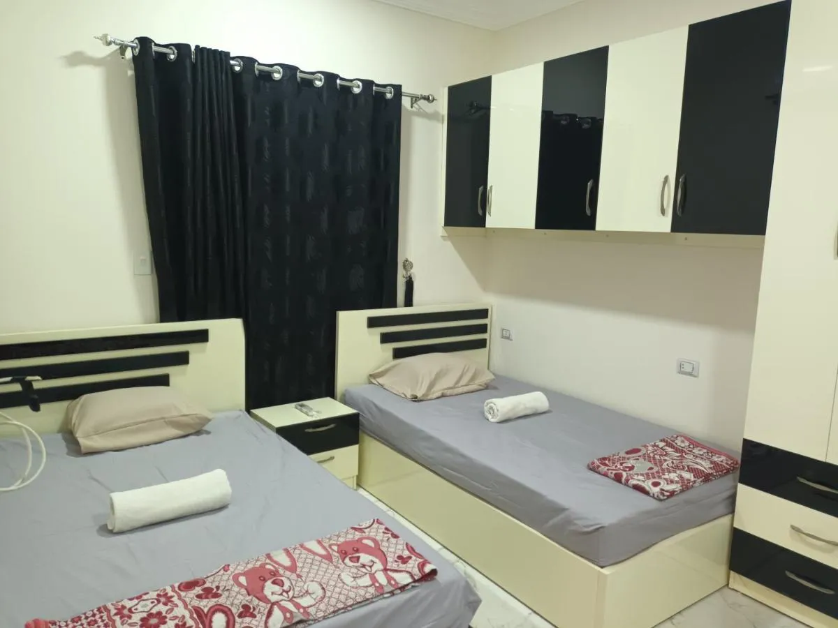 Image 1 of Cleopatra Resort F16