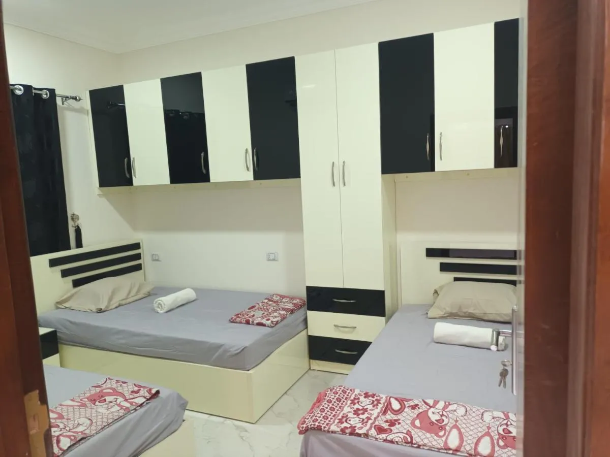 Image 6 of Cleopatra Resort F16