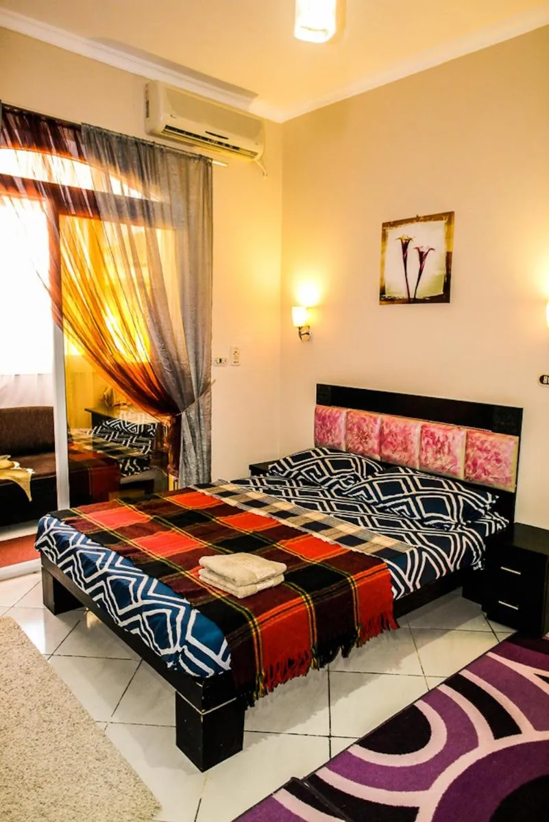 Image 3 of Desert Pearl Apartment