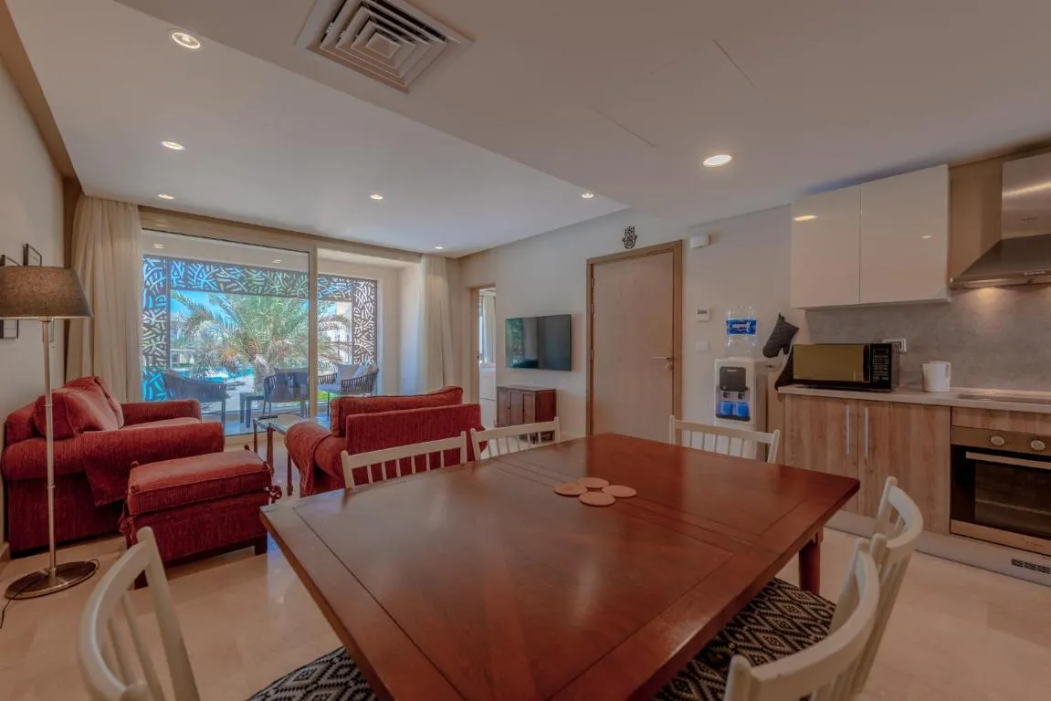 Image of Elegant 2-Bedroom Apartment in Mangroovy, Pool & Beach