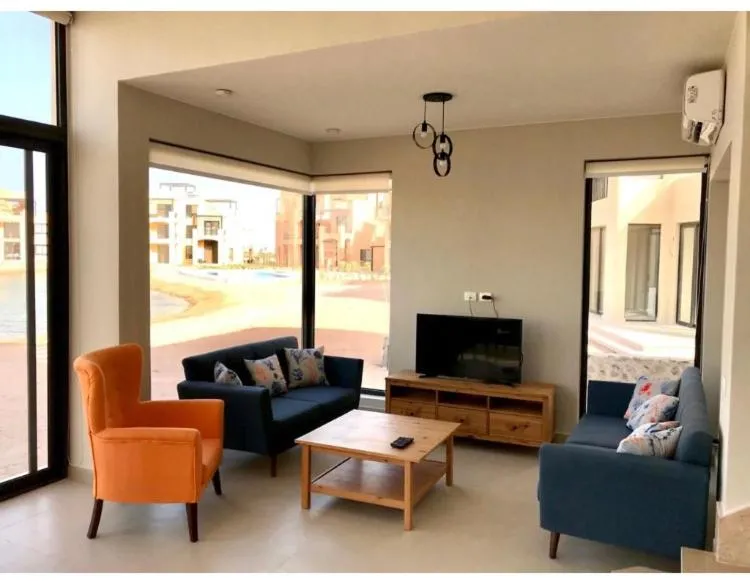 Image 4 of Emos Villa