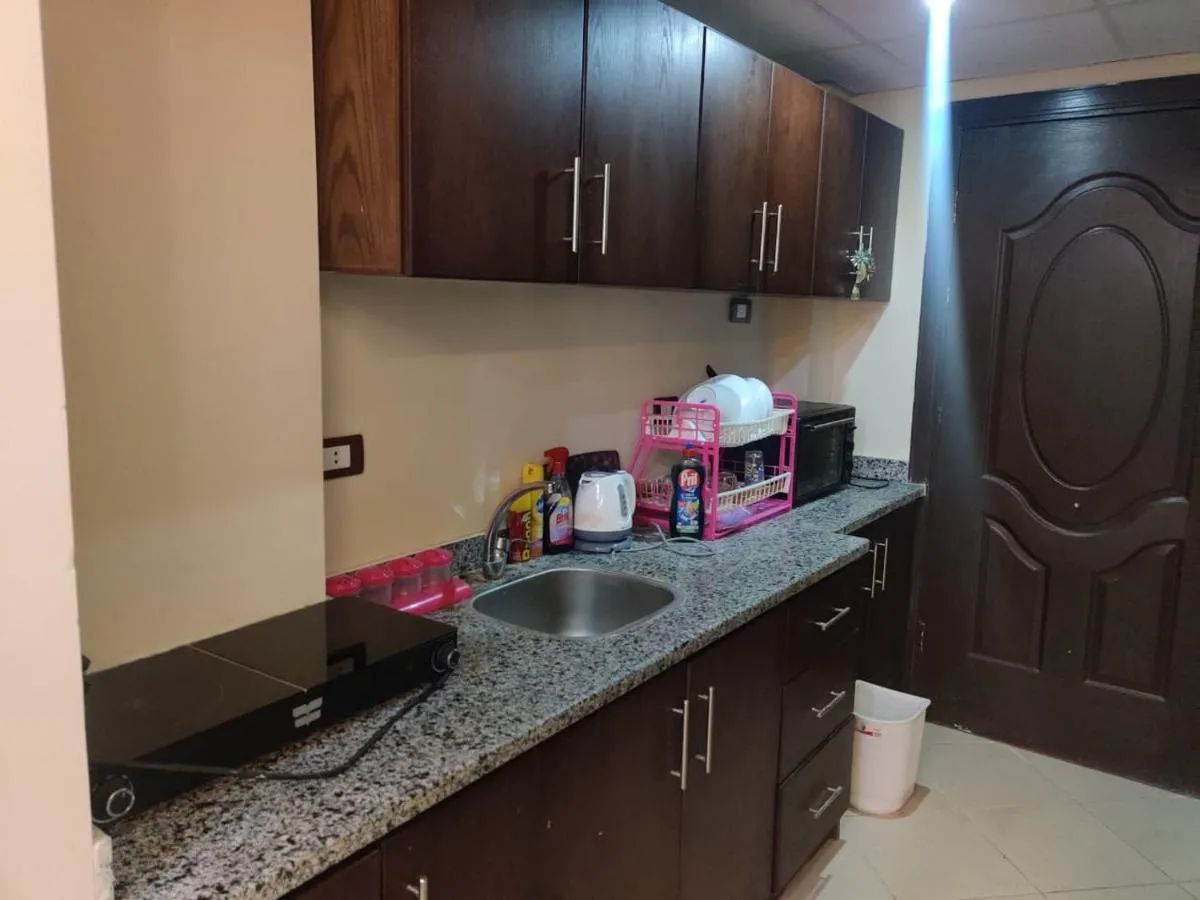 Image 2 of Florenza khamsin compound unit g4