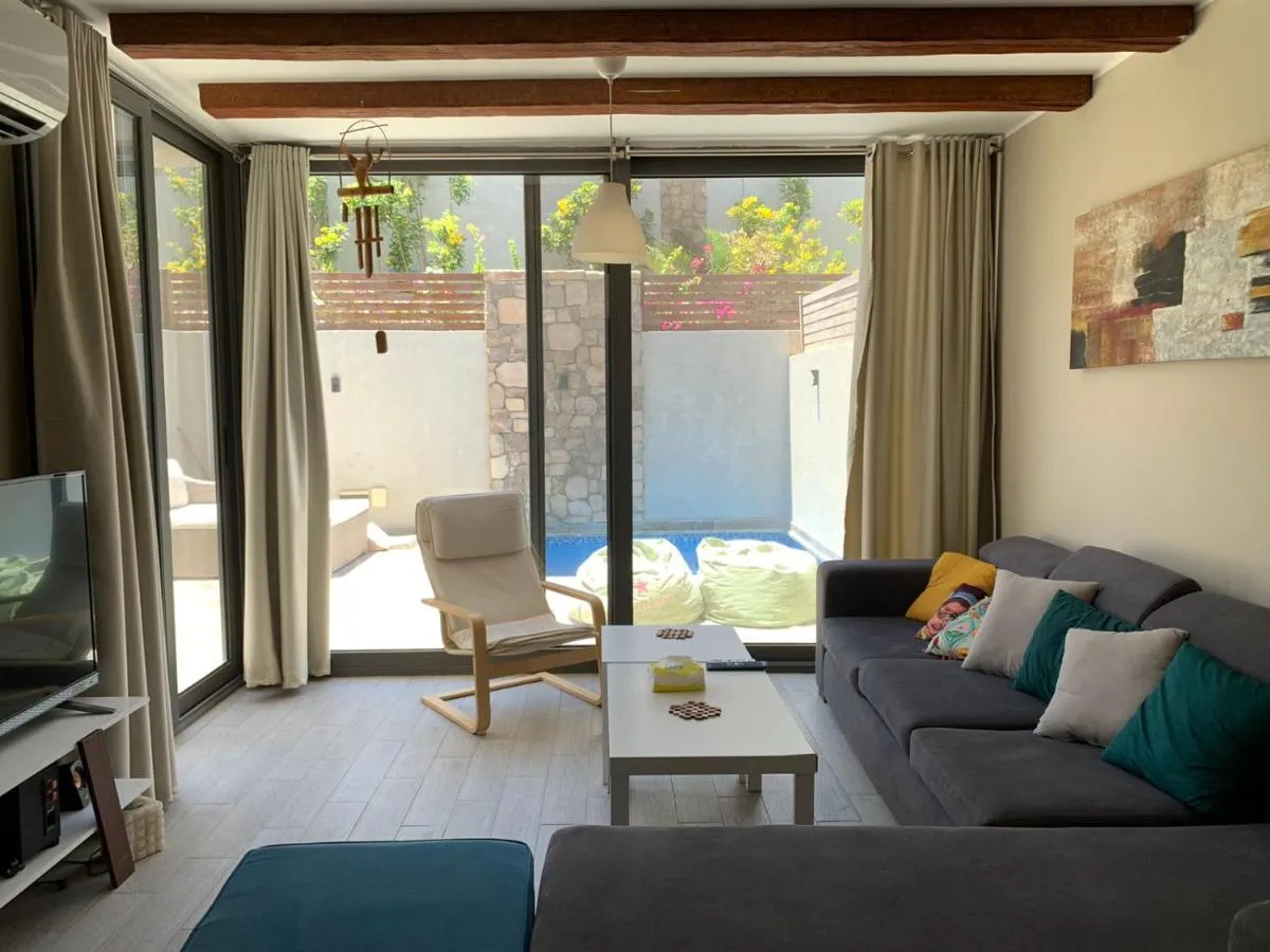 Image 2 of Gouna 1 Bedroom Villa Private Pool & Patio Up to 5 Persons Bali