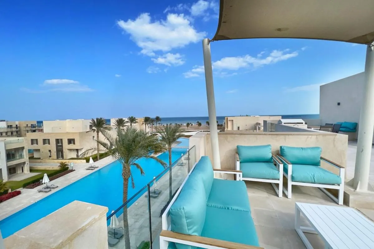 Image 2 of Homestyle 3BR Penthouse Pool & Beach View