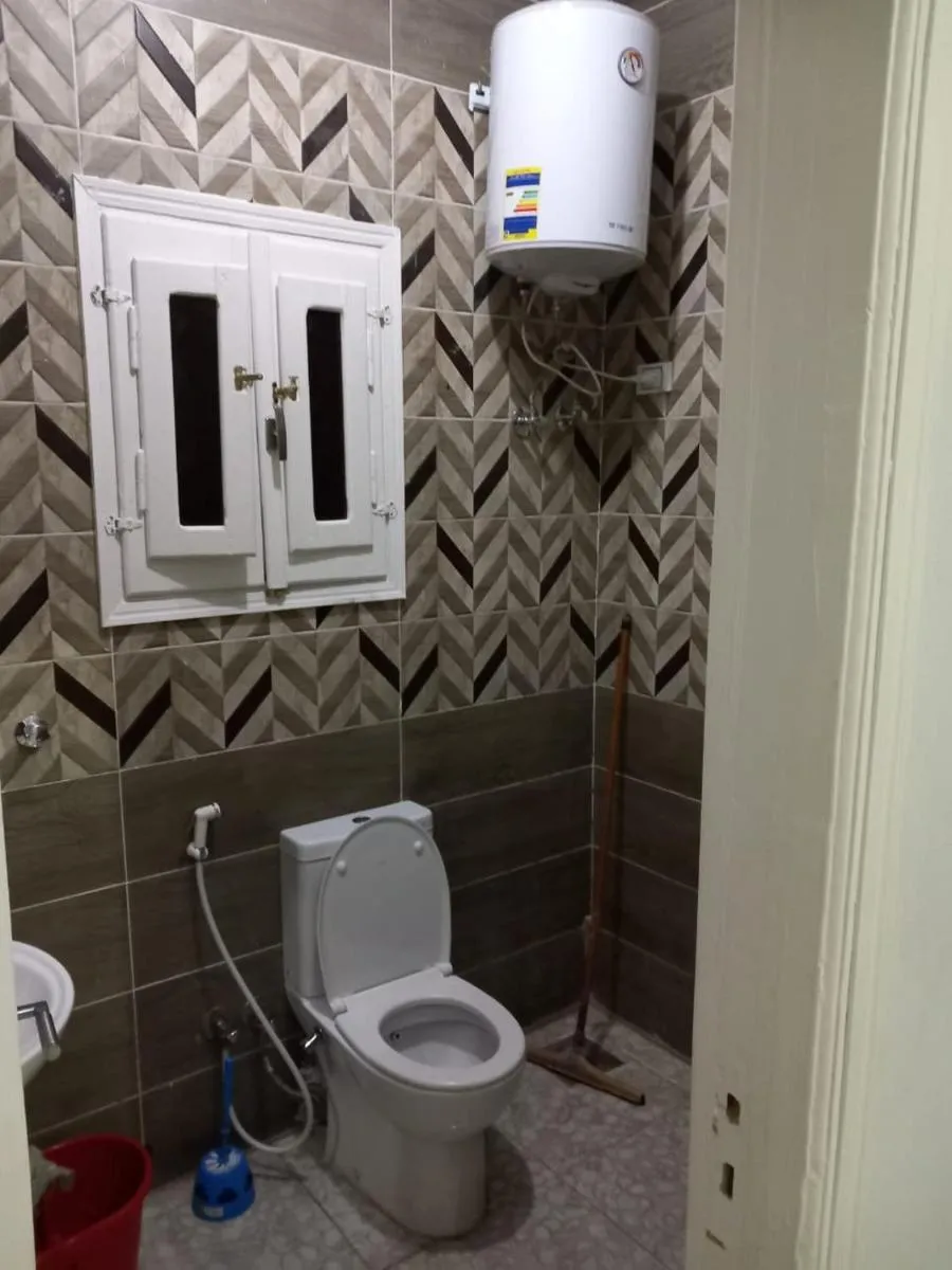 Image 2 of Ikea flat 6