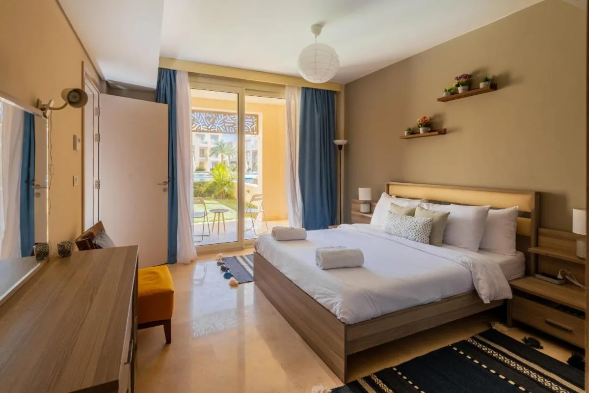 Image 1 of Jazzy 1BDR w Outdoor Pool View Terrace Free Pool & Beach Access