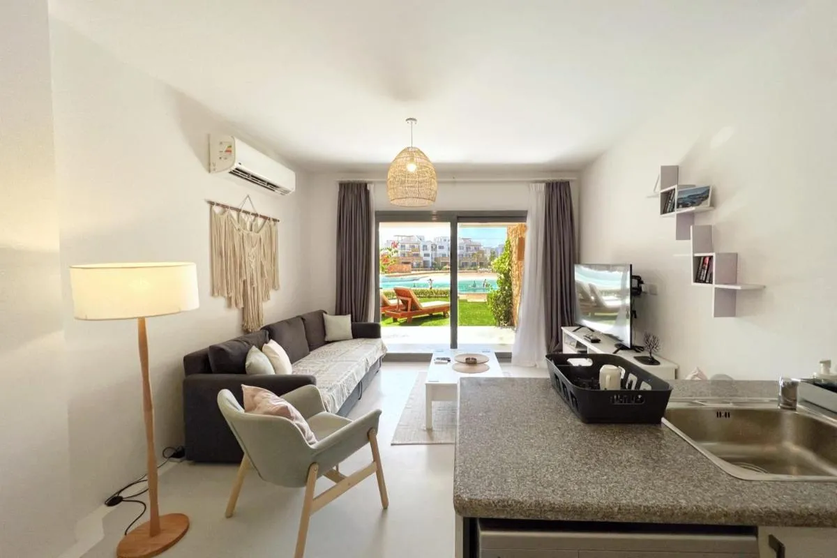 Image 6 of Lagoonfront Easy 1BDR Swan Lake El Gouna