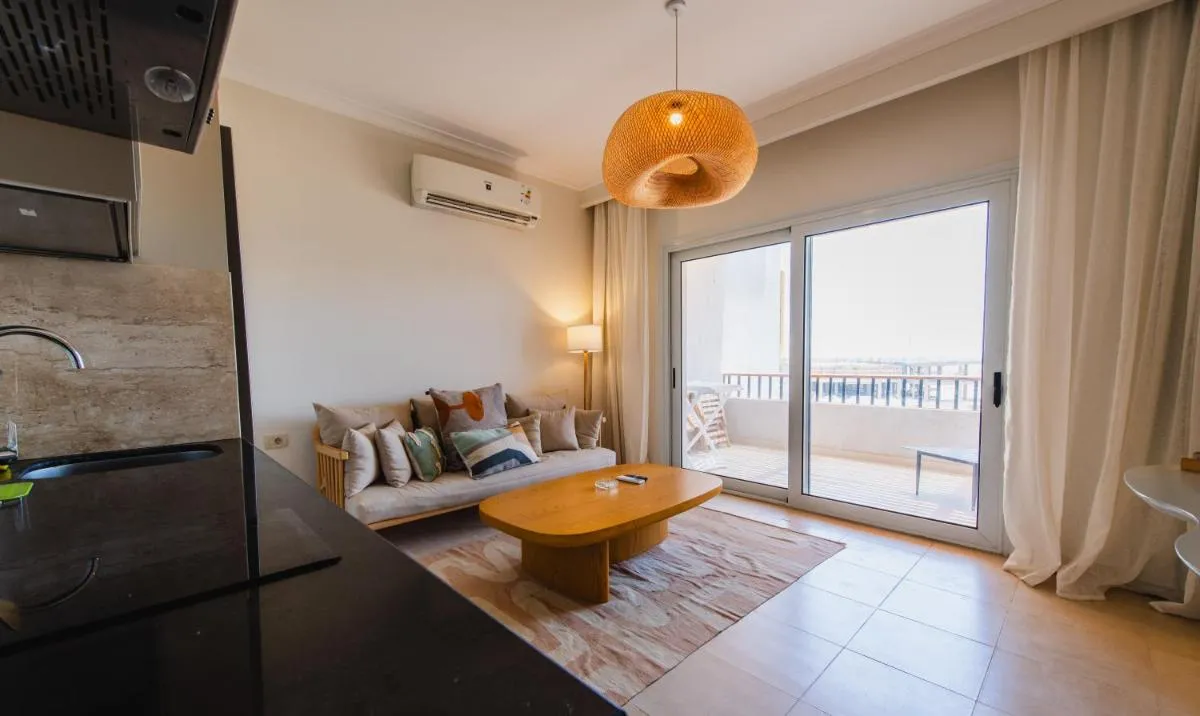 Image 2 of Luxury One Bedroom Apartment with Sea view in SomaBay