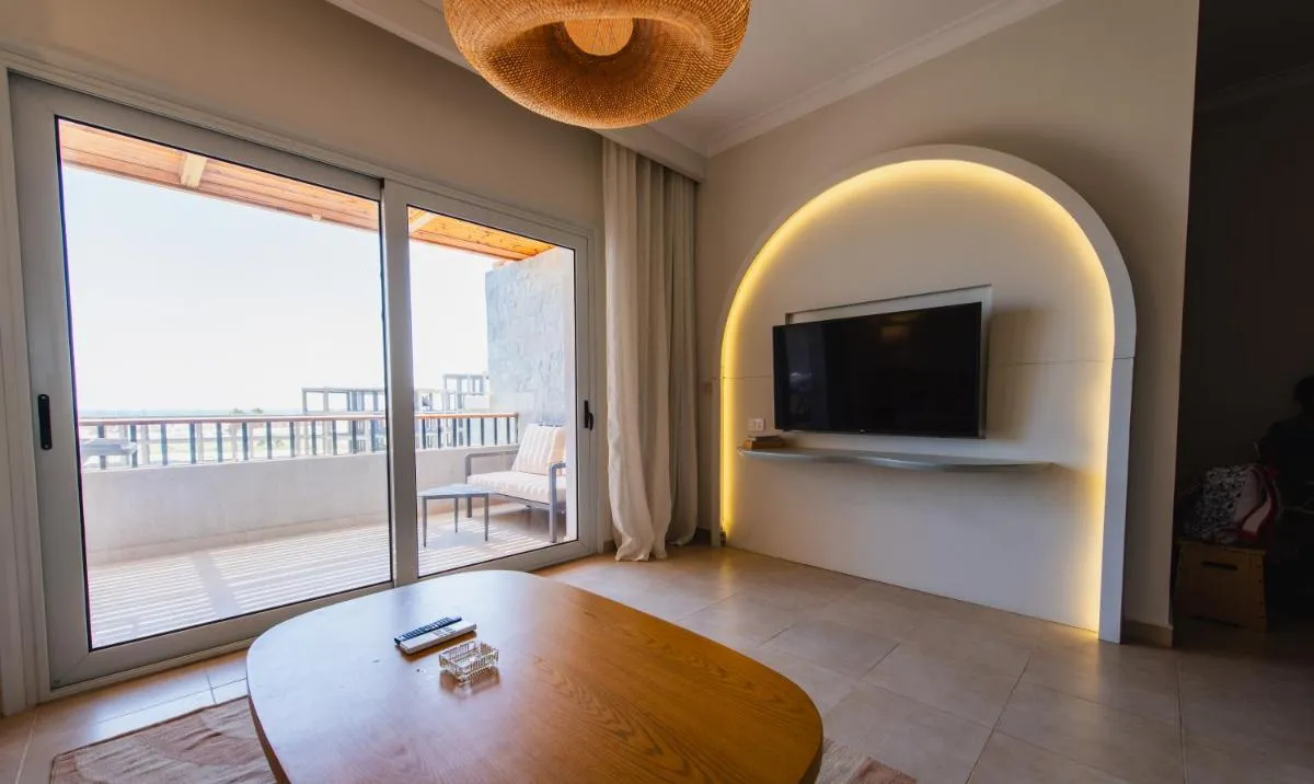 Image 6 of Luxury One Bedroom Apartment with Sea view in SomaBay