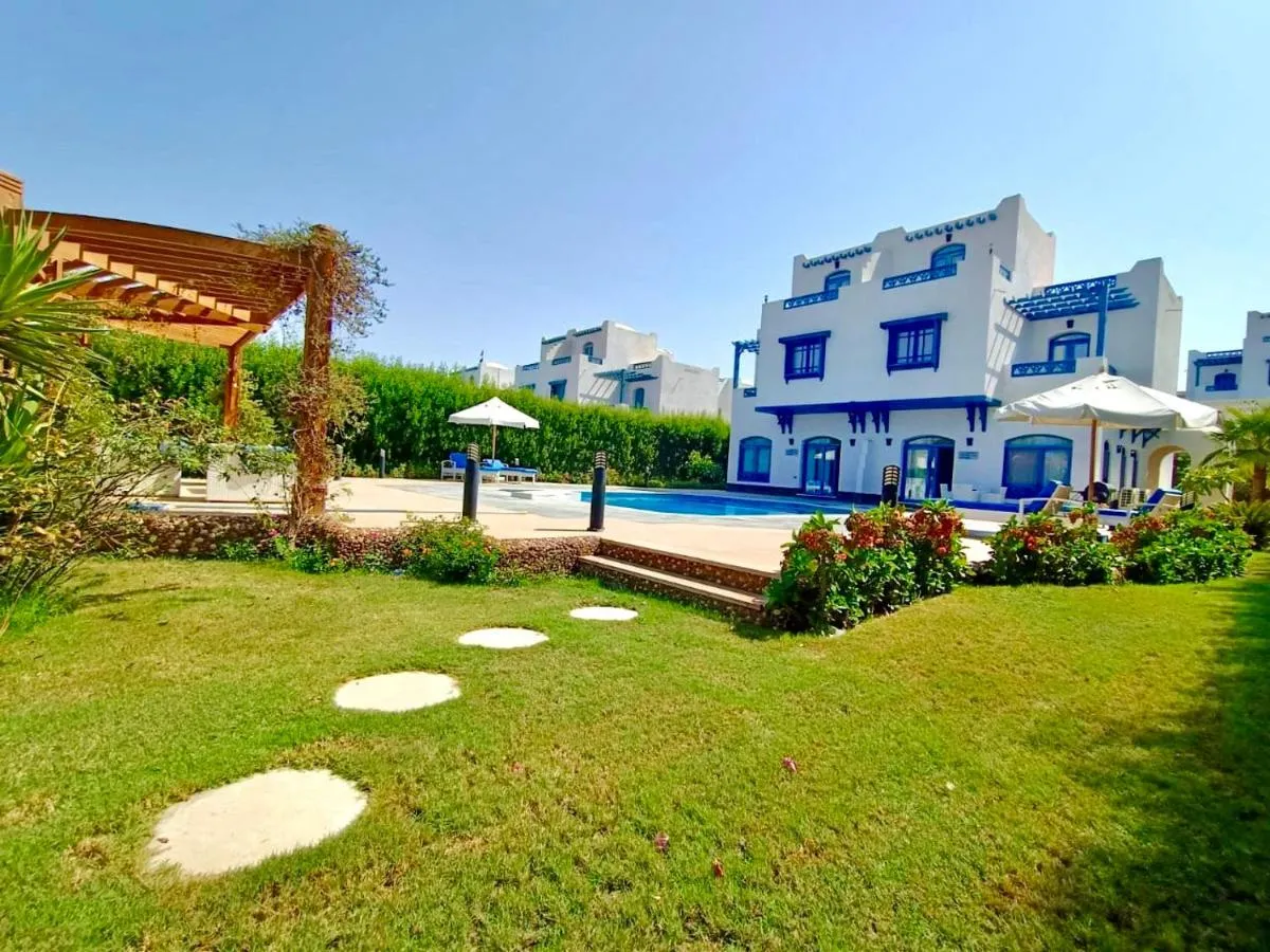 Image 2 of Luxury Villa with pool in Hurghada
