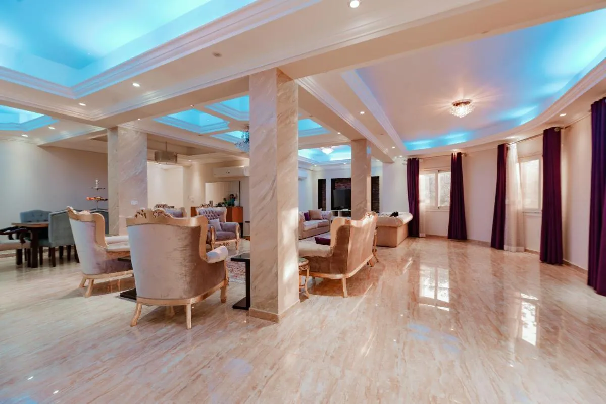 Image 5 of Luxury private villa with pool