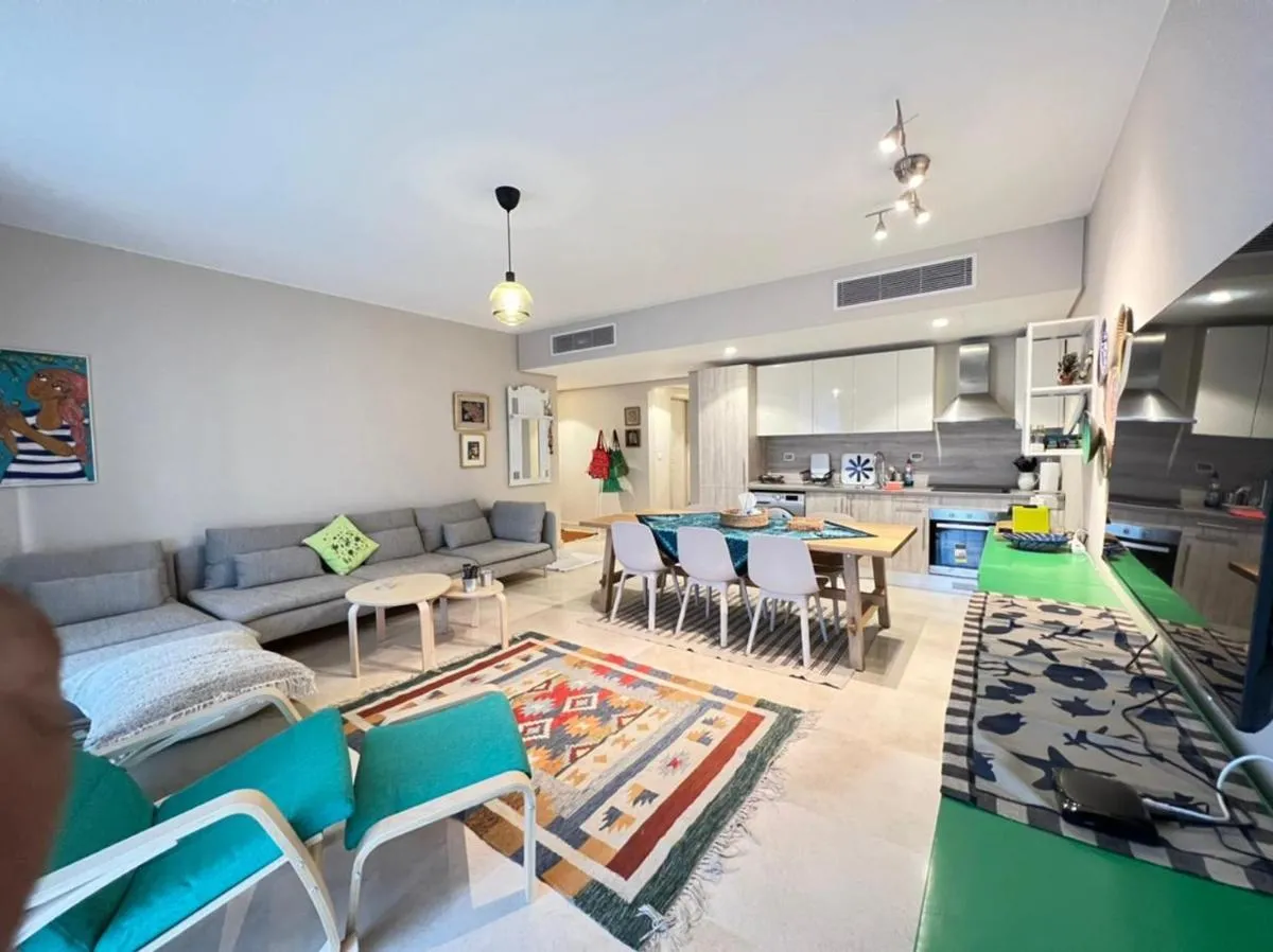 Image 1 of M10-4c-02