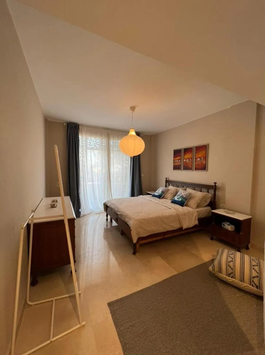 Image 4 of M10-4c-02