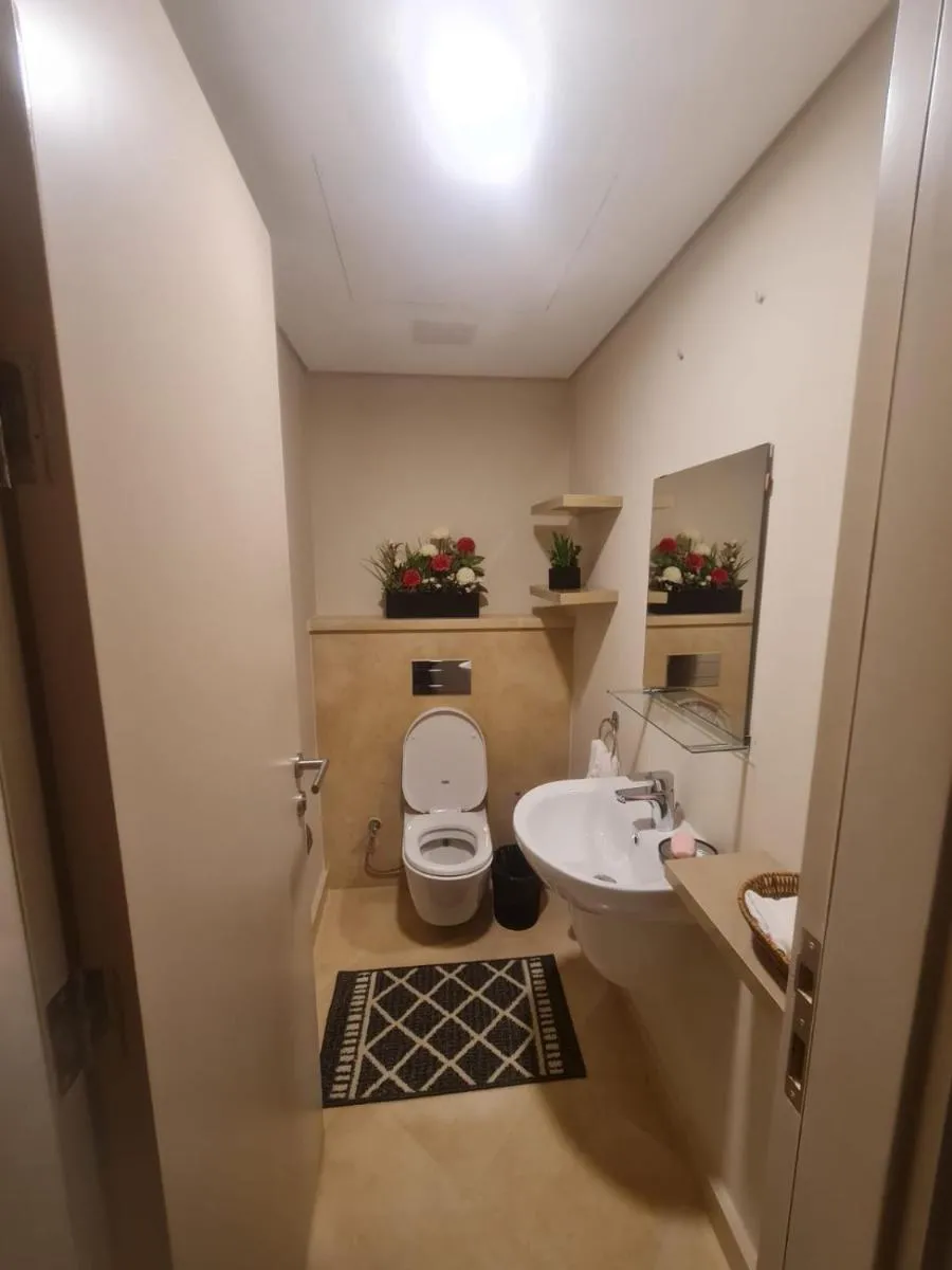 Image 5 of Mangroovy Spectacular 2 Master BDR w Private Rooftop & Beach Access – El Gouna