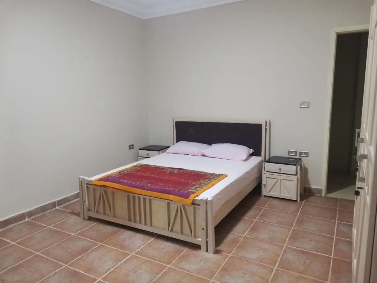 Image 1 of Marvel flat