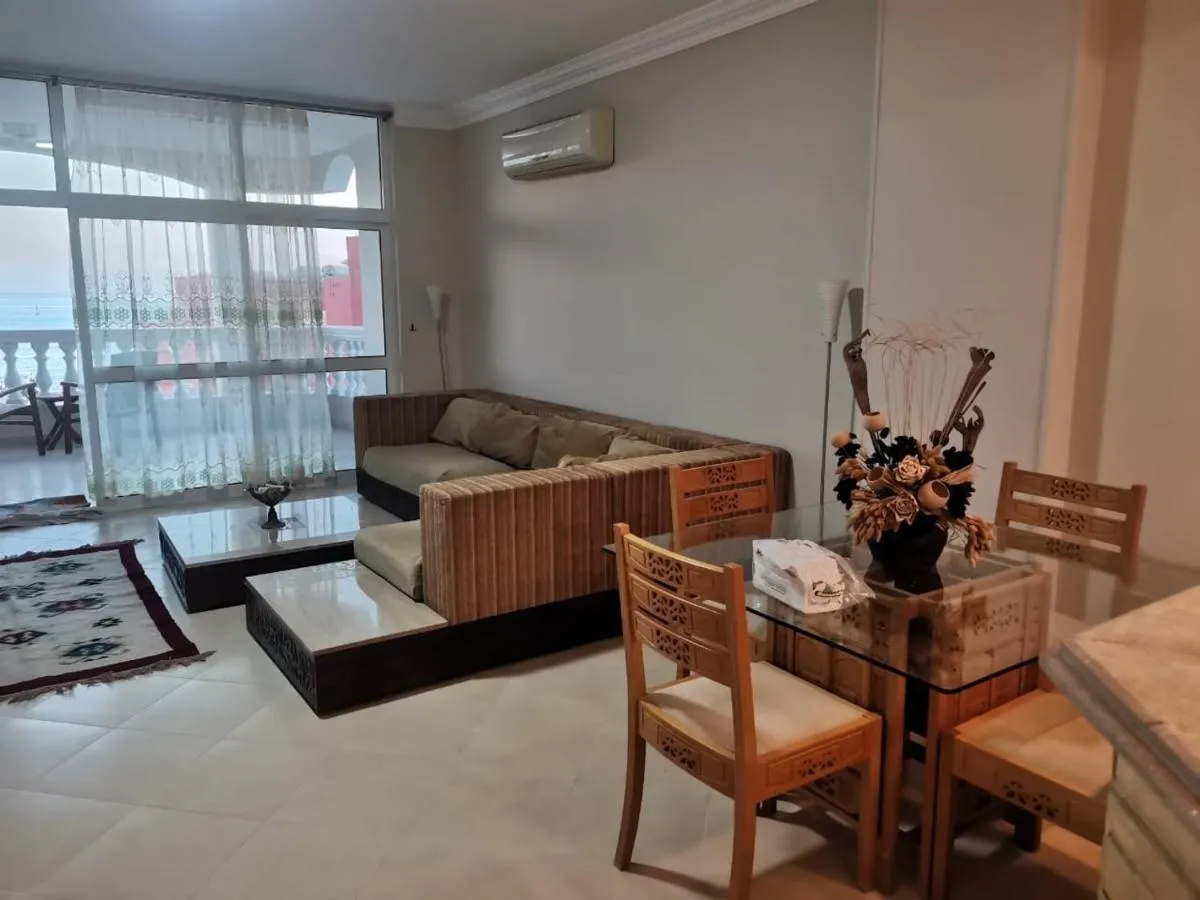 Image 2 of Marvel flat