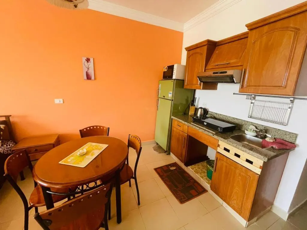 Image 4 of Navy Chalet 108