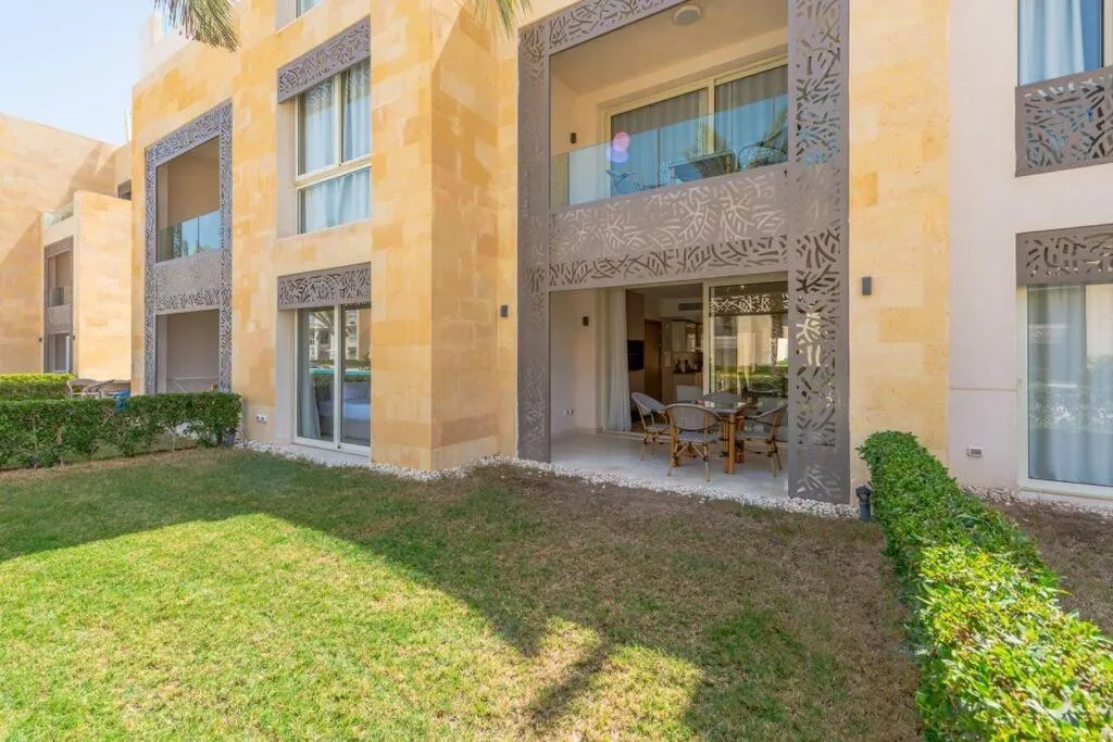 Image 5 of Pool Front 2BR in Mangroovy – El Gouna, Beach Access