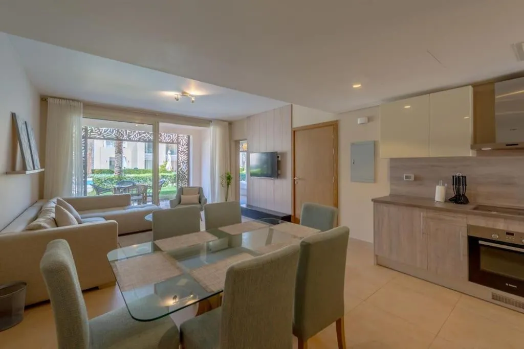 Image 4 of Pool Front 2BR in Mangroovy – El Gouna, Beach Access